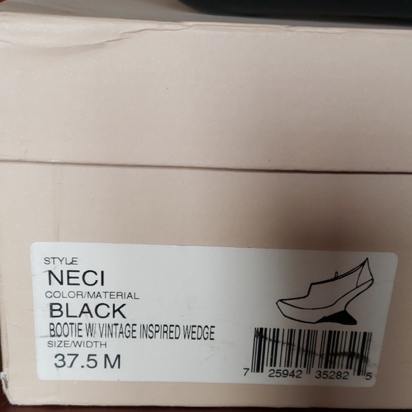 Maz Azaria black vintage inspired wedge bootie - Picture 6 of 6